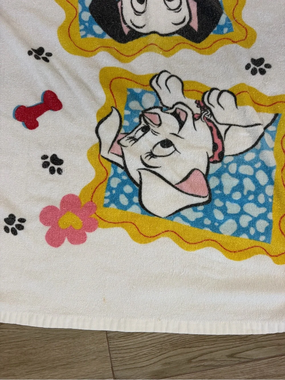 VTG 90s 101 DALMATIONS Bath Beach Towel DISNEY